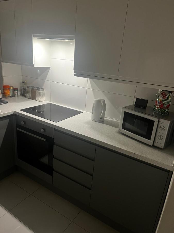 Spontaneous Apartment *